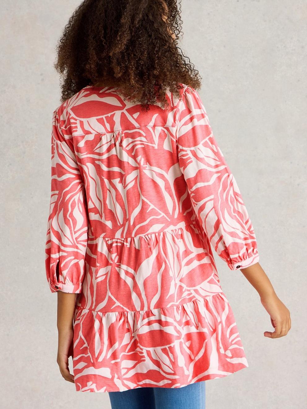 MARTA NOTCH NECK TUNIC in CORAL PR - MODEL BACK