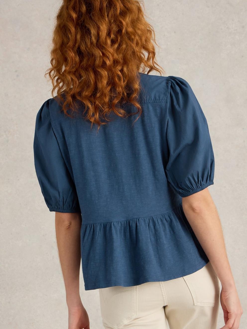GINA TIE TOP in FR NAVY - MODEL BACK