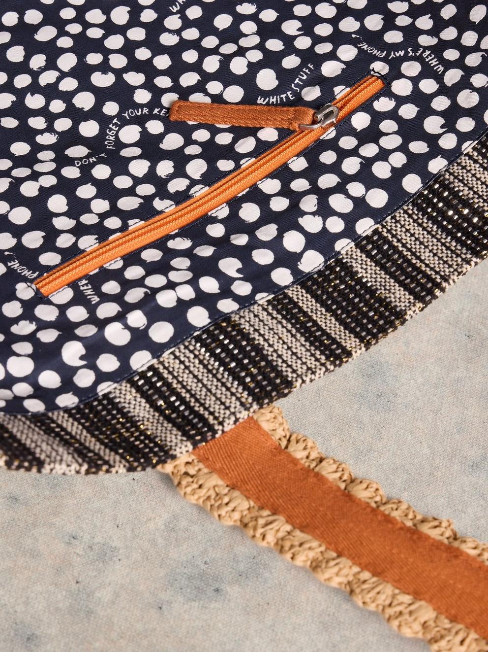 Carla Jacquard Tote Bag in BLK MLT - FLAT DETAIL