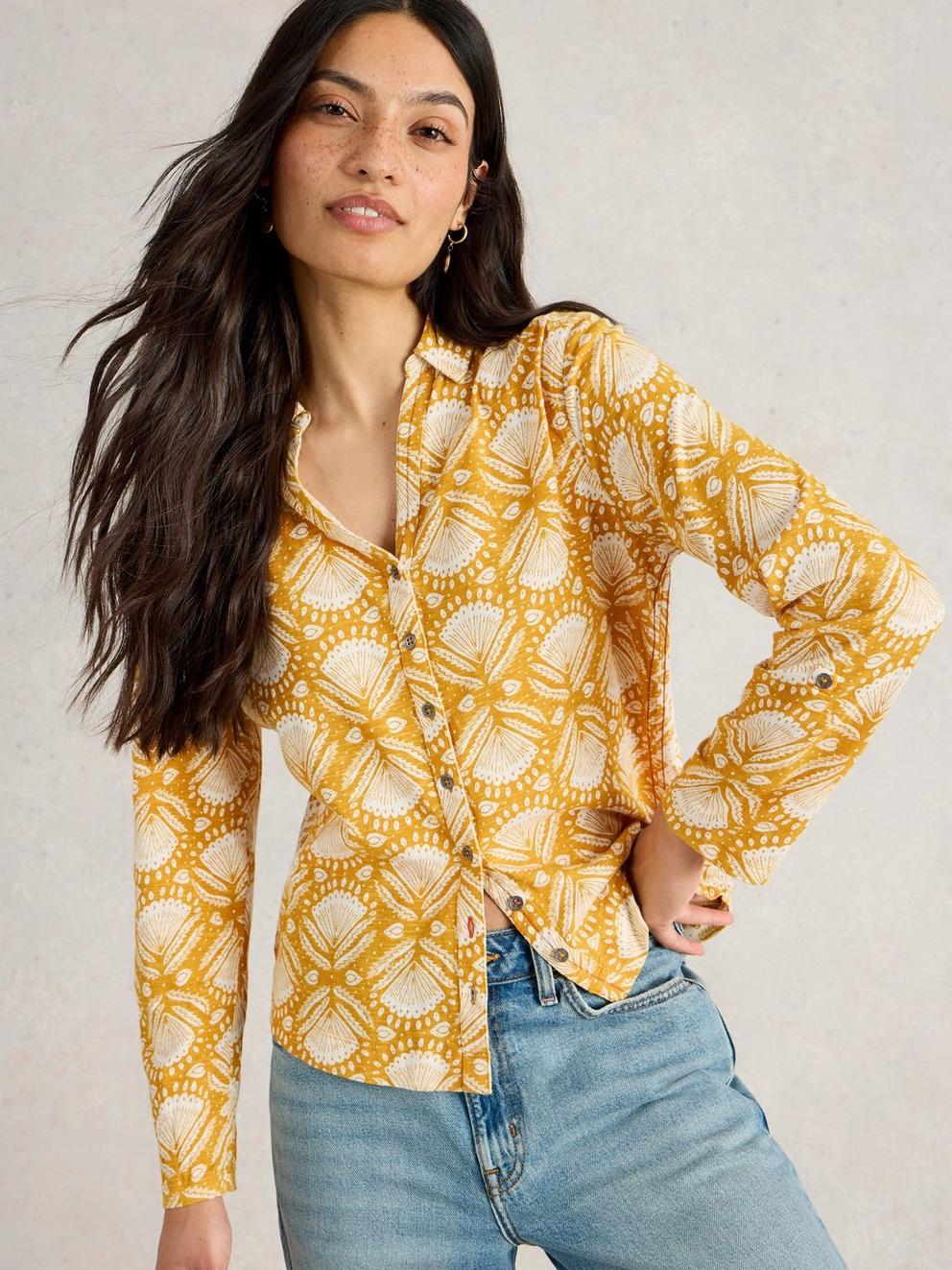 ANNIE JERSEY COLLARED SHIRT in CHART PR - MODEL DETAIL