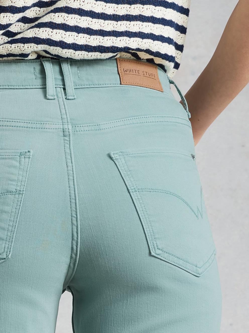 Blake Straight Jean Cropped in LGT TEAL - MODEL DETAIL