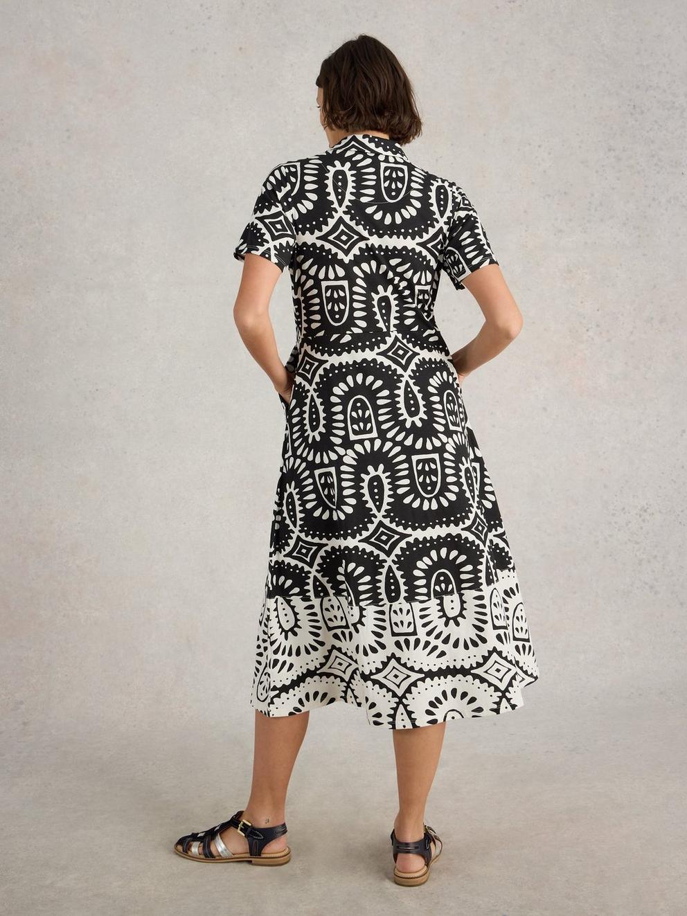 Rua Jersey Midi Shirt Dress in BLK PR - MODEL BACK