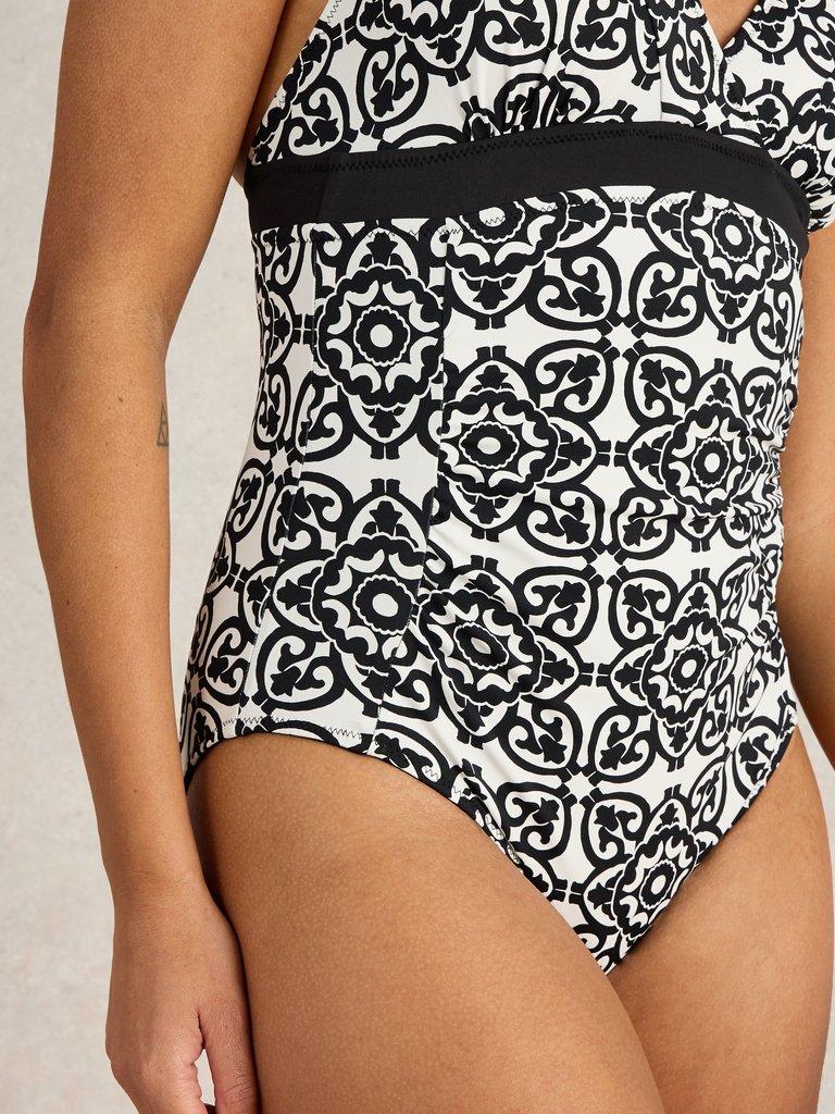 Reversible Sunshine Swimsuit in BLK MLT - MODEL DETAIL