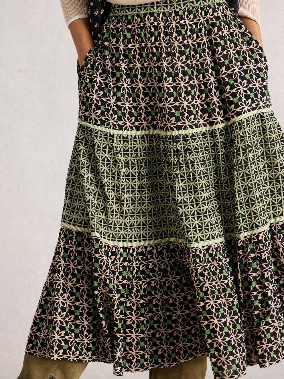 Mabel Mixed Printed Skirt in BLK MLT - MODEL DETAIL