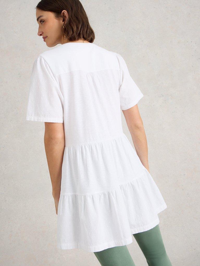 MARIA MIX V NECK TUNIC in BRIL WHITE - MODEL BACK