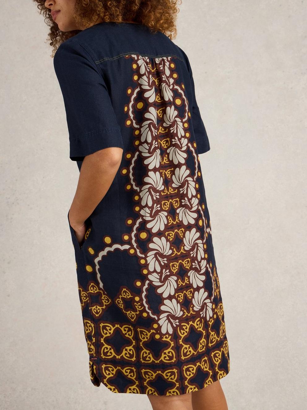 June Short Sleeve Linen Dress in NAVY MULTI - MODEL BACK