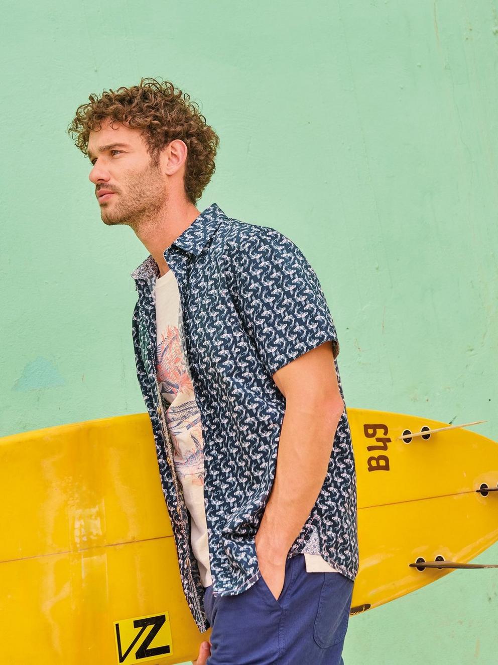 Finsbury Koi Printed Shirt in NAVY PR - MIXED