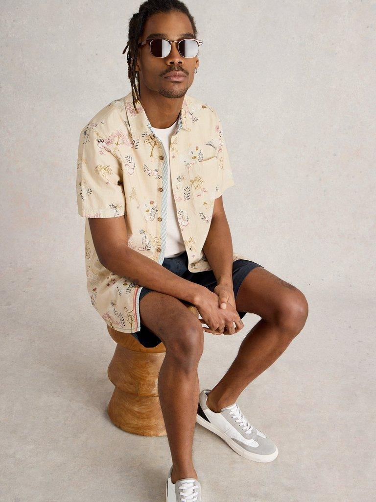 Finsbury Kyoto Printed Shirt in NAT PR - LIFESTYLE