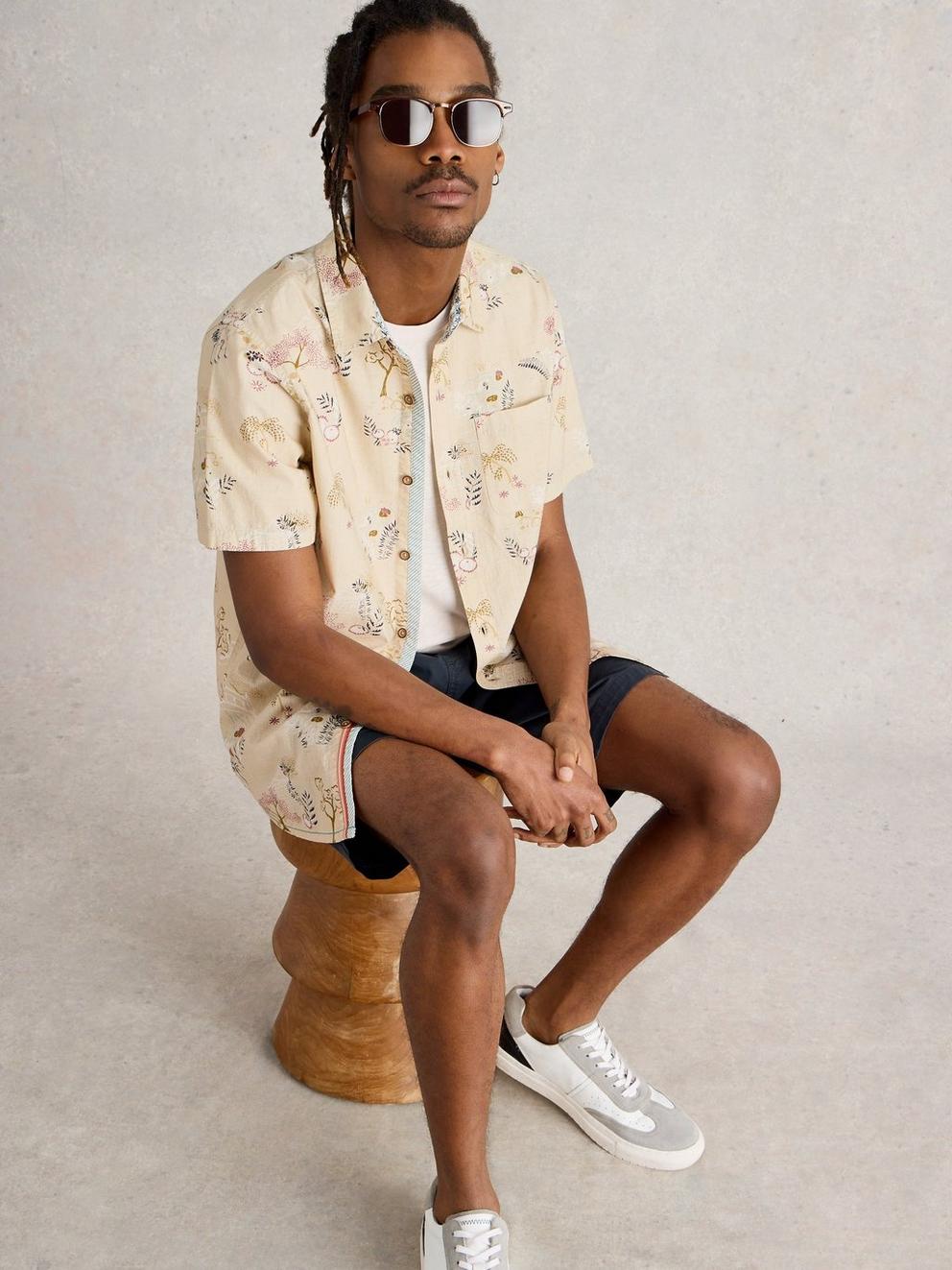 Finsbury Kyoto Printed Shirt in NAT PR - LIFESTYLE