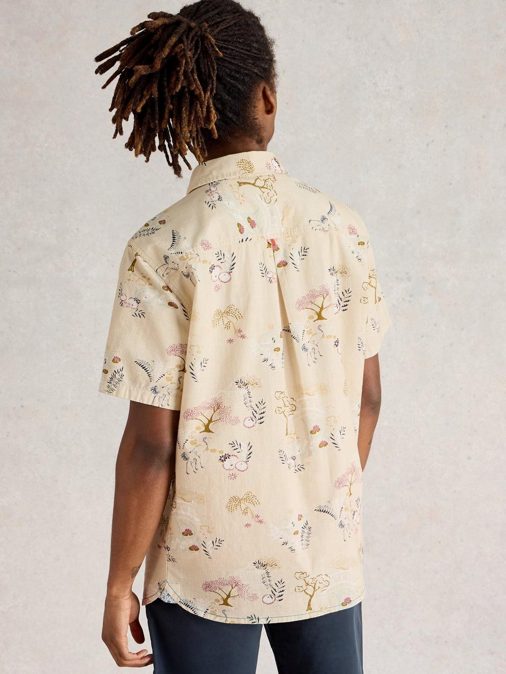 Finsbury Kyoto Printed Shirt in NAT PR - MODEL BACK