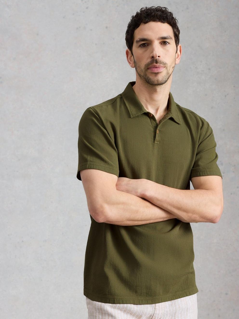 Anderby Woven Polo in KHAKI GRN - MODEL DETAIL