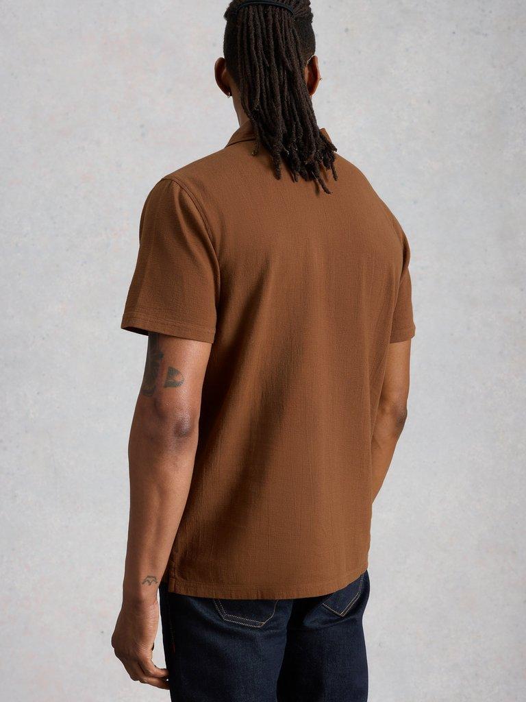 Anderby Woven Polo in MID BROWN - MODEL BACK