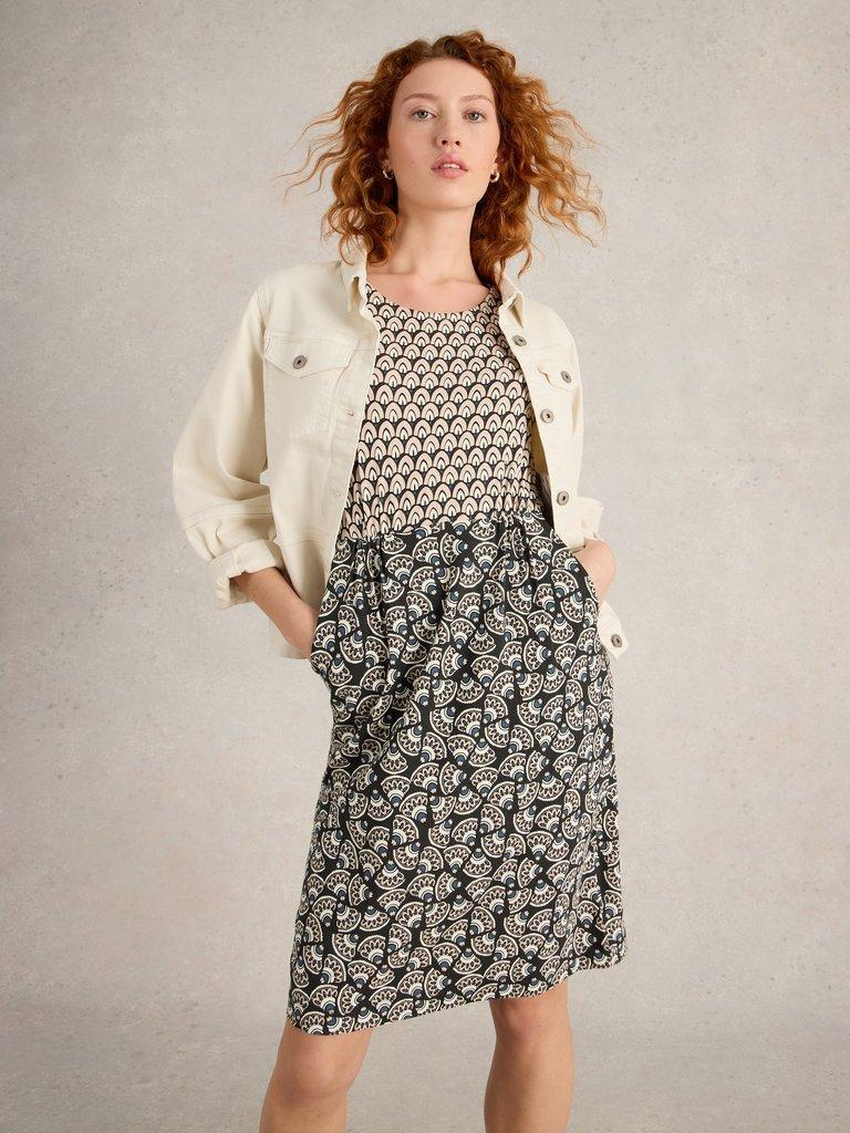 Tallie Crew Neck Jersey Dress in BLK PR - LIFESTYLE