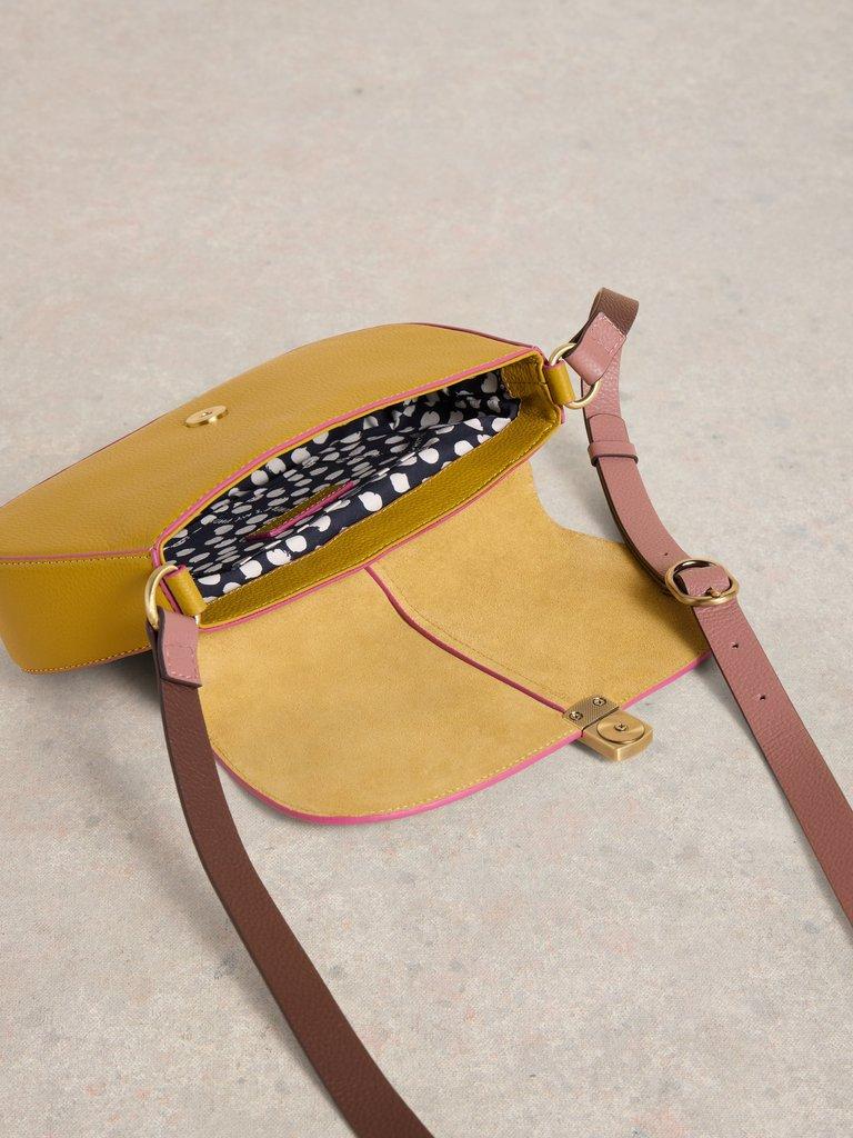 Silvy Lock Crossbody Bag in DK CHART - FLAT DETAIL