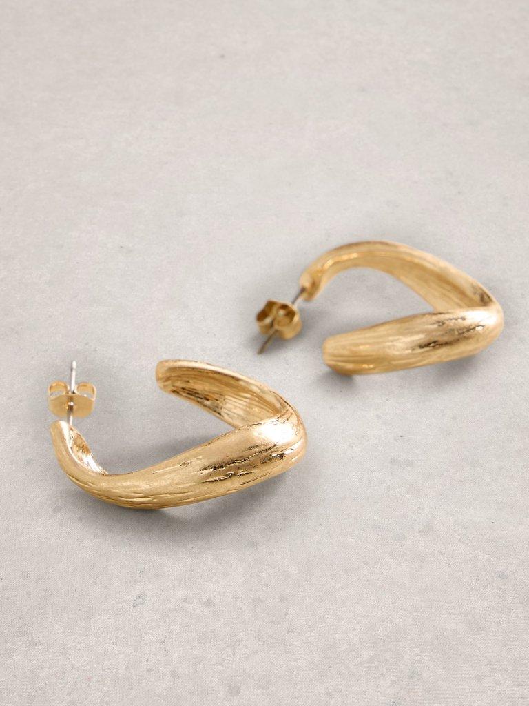 Abstract Chunky Hoop Earring in GLD TN MET - FLAT DETAIL