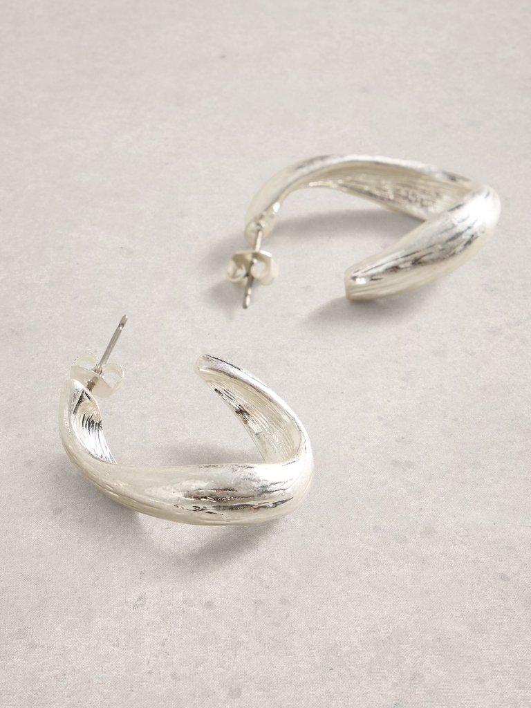 Abstract Chunky Hoop Earring in SLV TN MET - FLAT DETAIL