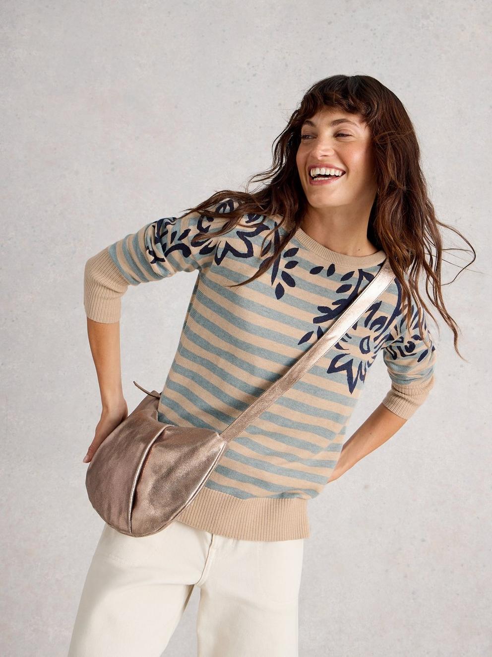 OLIVE PRINT JUMPER in GREEN MLT - MODEL BACK