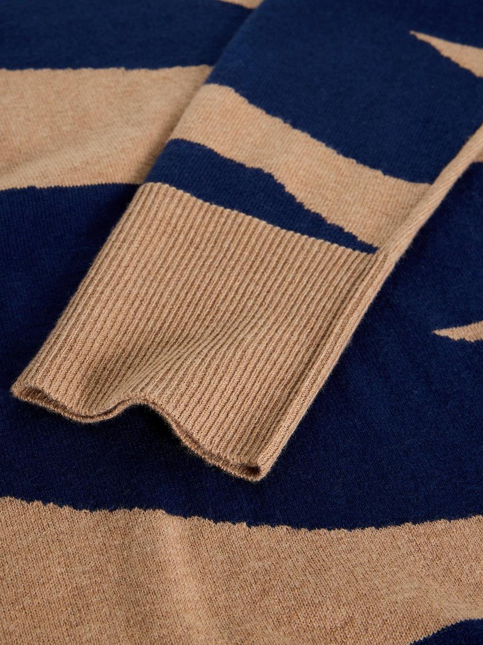 KATIE ABSTRACT JUMPER in NAVY PR - FLAT DETAIL