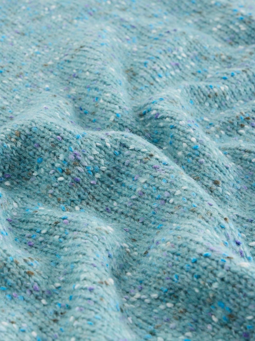 TEXTURE  V NECK in MID BLUE - FLAT DETAIL