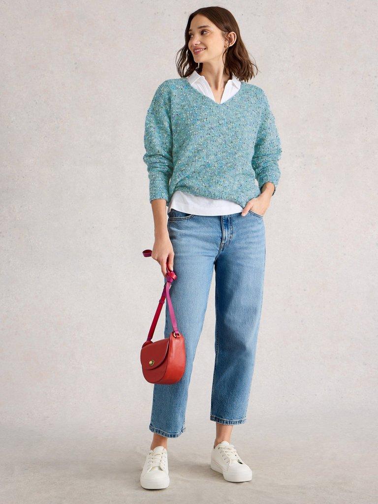 TEXTURE  V NECK in MID BLUE - MODEL FRONT