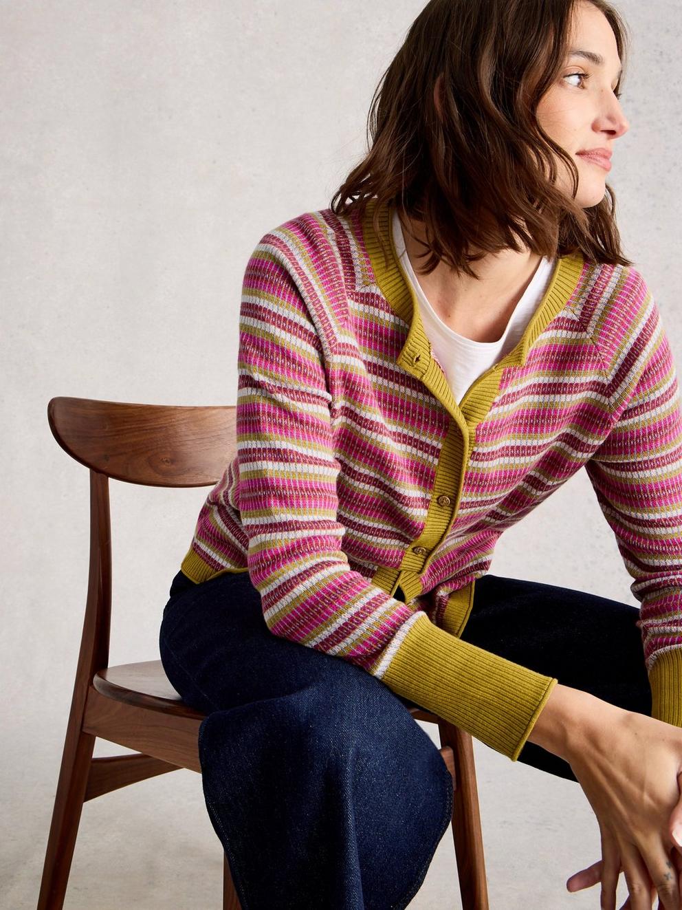 LULU PATTERN CARDIGAN in PINK MLT - MODEL DETAIL