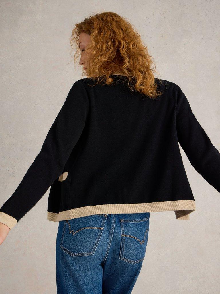 CHARLOTTE LONG SLEEVE CARDI in BLK MLT - MODEL BACK