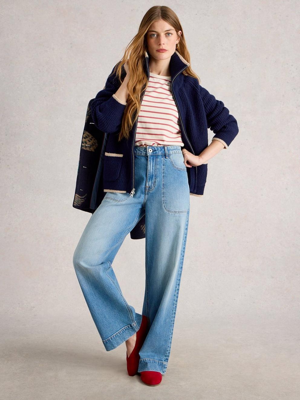 BETTY BOMBER in FR NAVY - MODEL FRONT