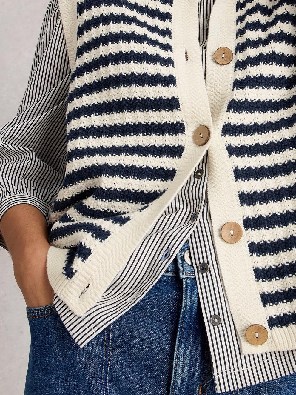 SIENNA STRIPE BUTTON TANK in NAVY MULTI - MODEL DETAIL