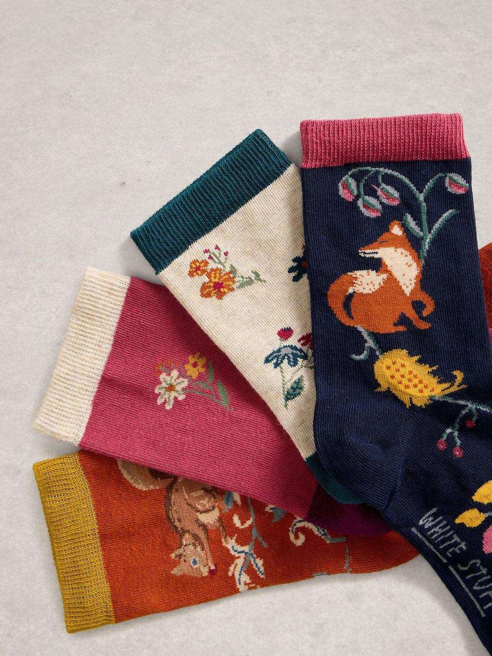4 Pack Woodland Ankle Socks in NAVY MULTI - FLAT DETAIL
