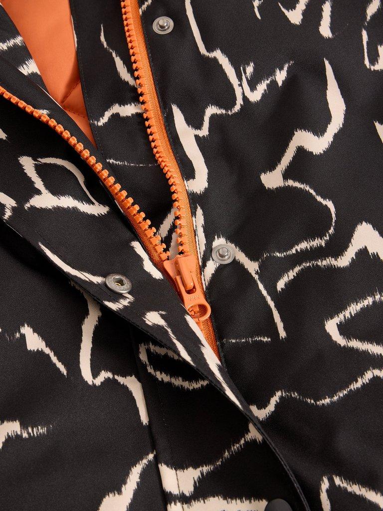 Willow Waterproof Coat in BLK PR - FLAT DETAIL