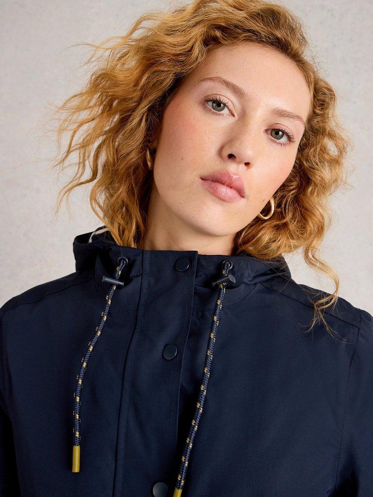 Willow Waterproof Coat in DARK NAVY - MODEL DETAIL