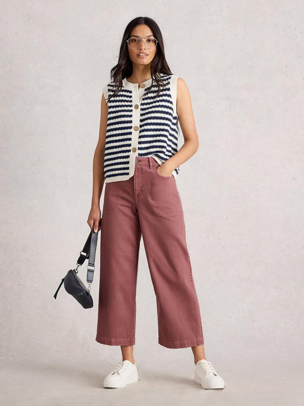 Crop Tia Wide Leg Jean in MID PINK - MODEL FRONT