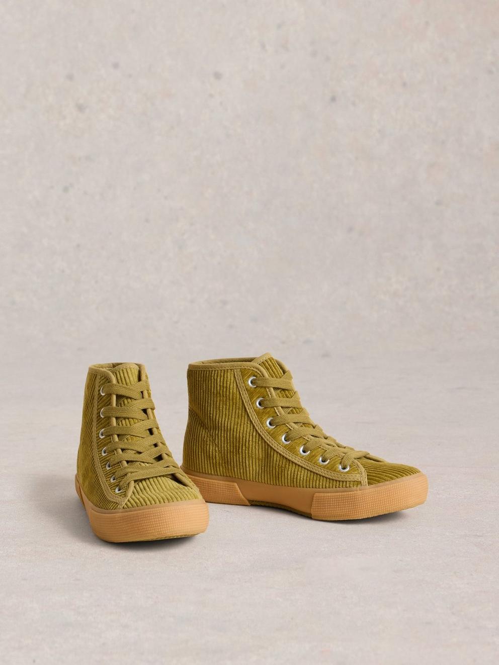 Pippa Cord HiTop Trainer in MID GREEN - FLAT FRONT