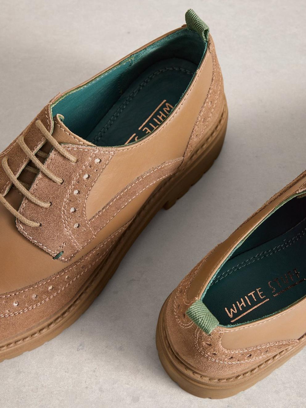 Thistle Chunky Lace Up Brogue in DK NAT - FLAT DETAIL