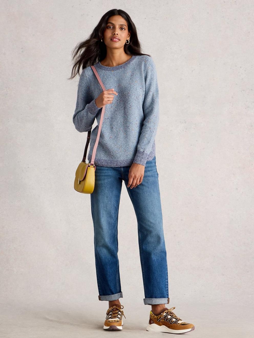 Kazzy Runner in BROWN MLT - MODEL FRONT