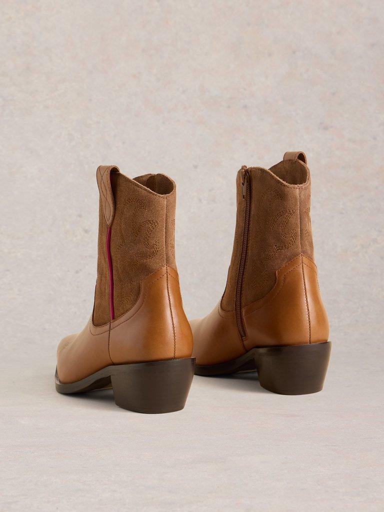 Western Beau Boot in MID TAN - FLAT BACK
