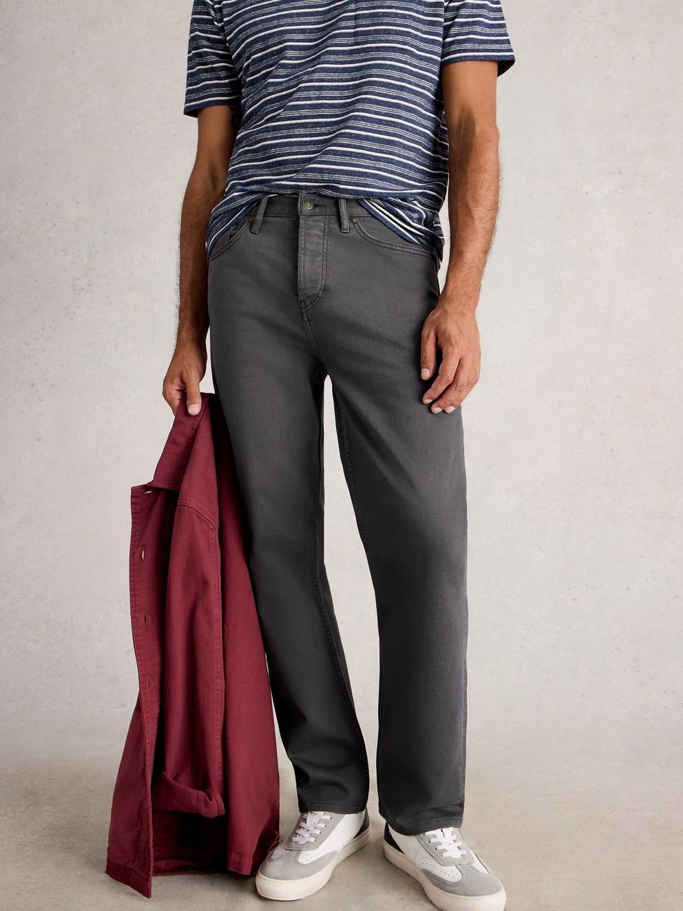 Garment Dye Eastwood Jean in DARK NAVY - MODEL DETAIL