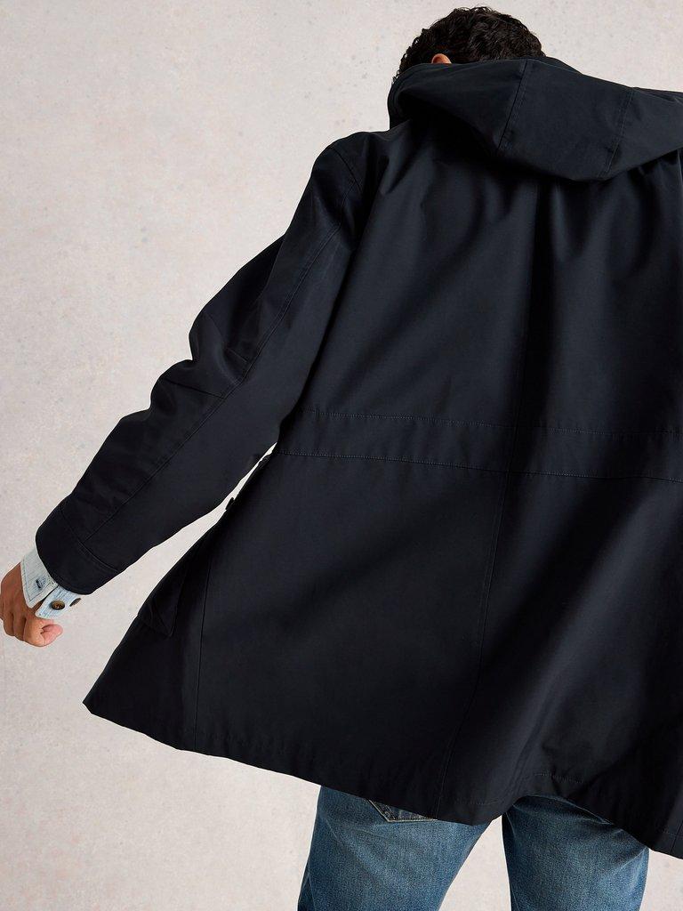 2 in 1 Parka in DARK NAVY - MODEL BACK