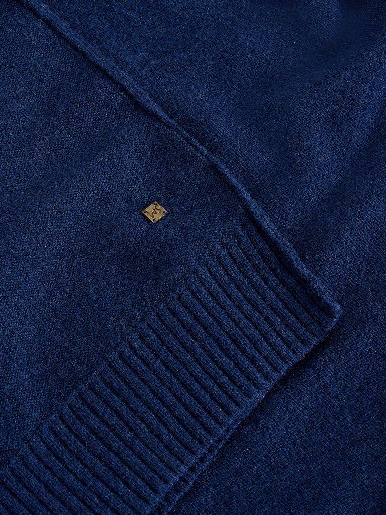 Milton Lambswool Crew in DARK NAVY - FLAT DETAIL