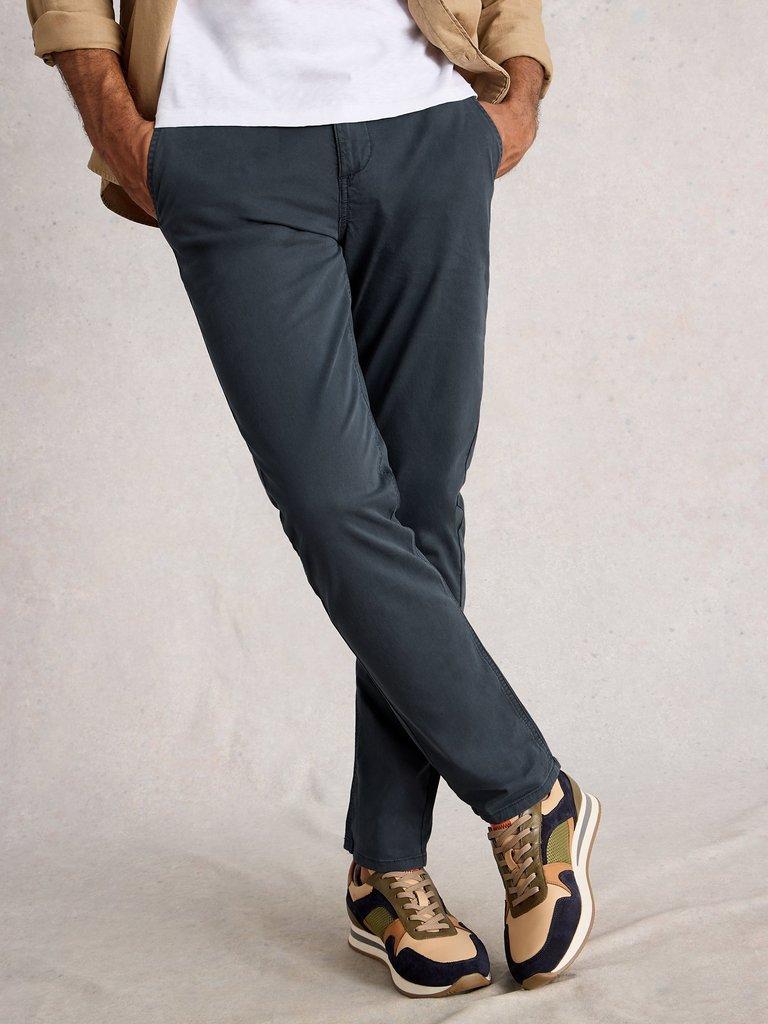 Sutton Organic Slim Chino in DARK NAVY - MODEL DETAIL