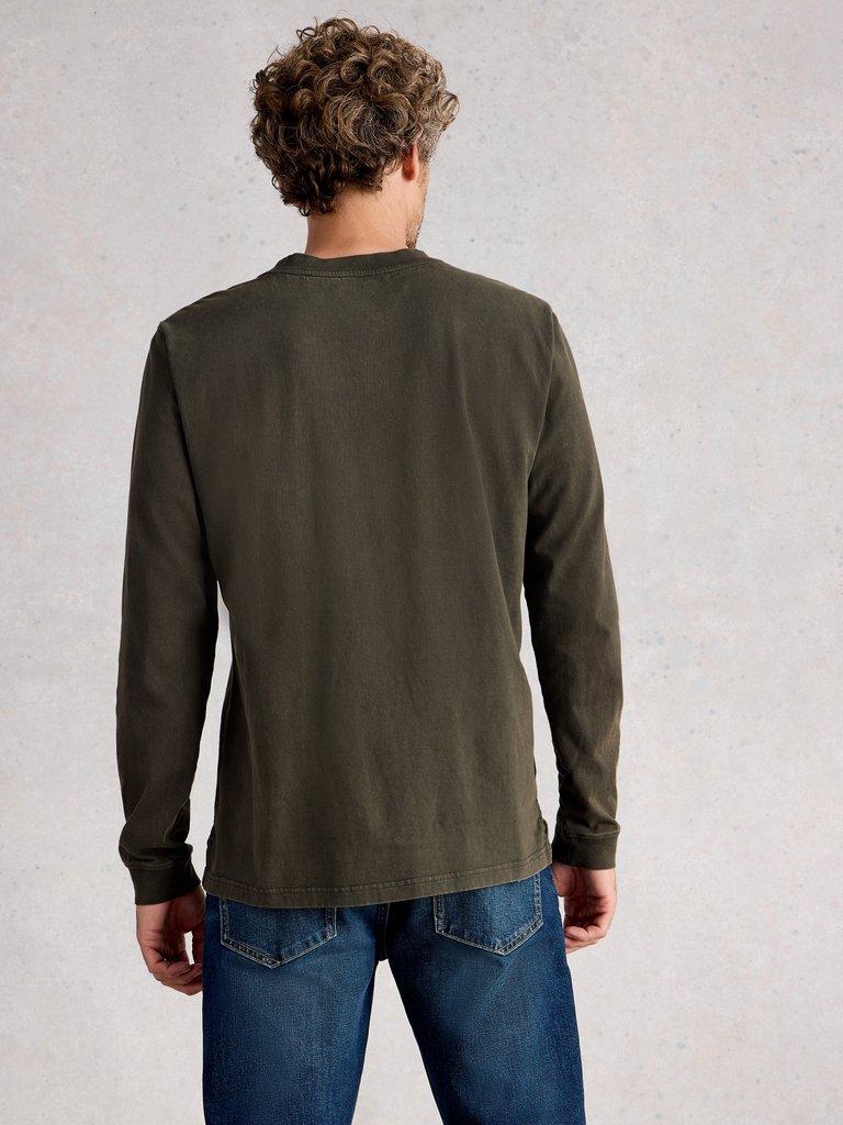 Accleton Crew Neck Tee in KHAKI GRN - MODEL BACK