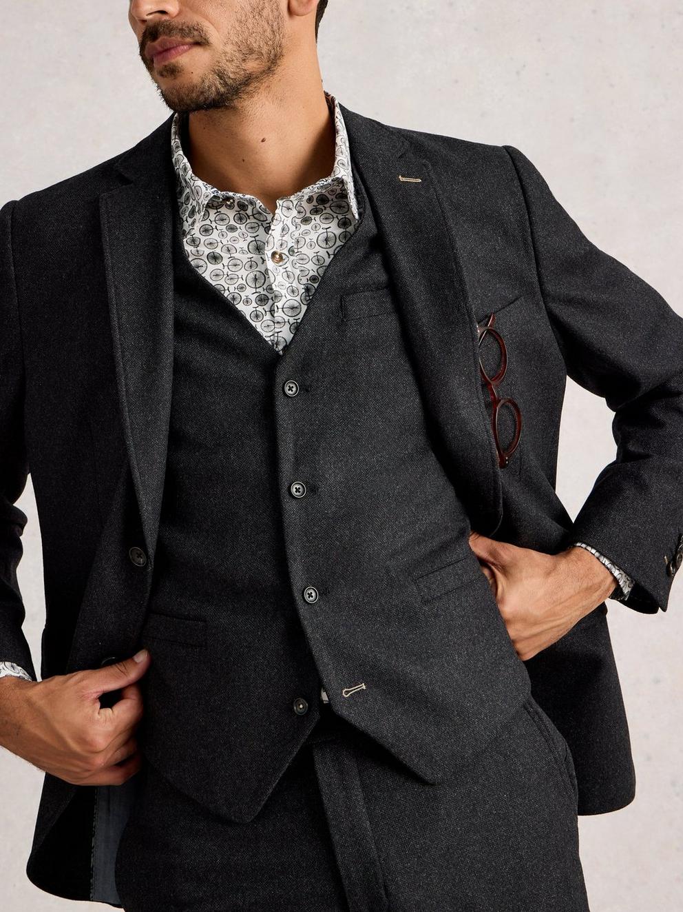 Wool Blend Waistcoat in CHARC GREY - MODEL DETAIL