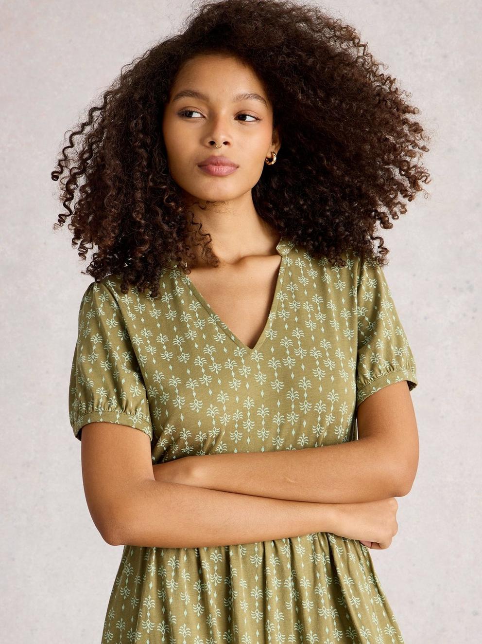 Leah Jersey Notch Neck Midi Dress in GREEN PR - MODEL DETAIL