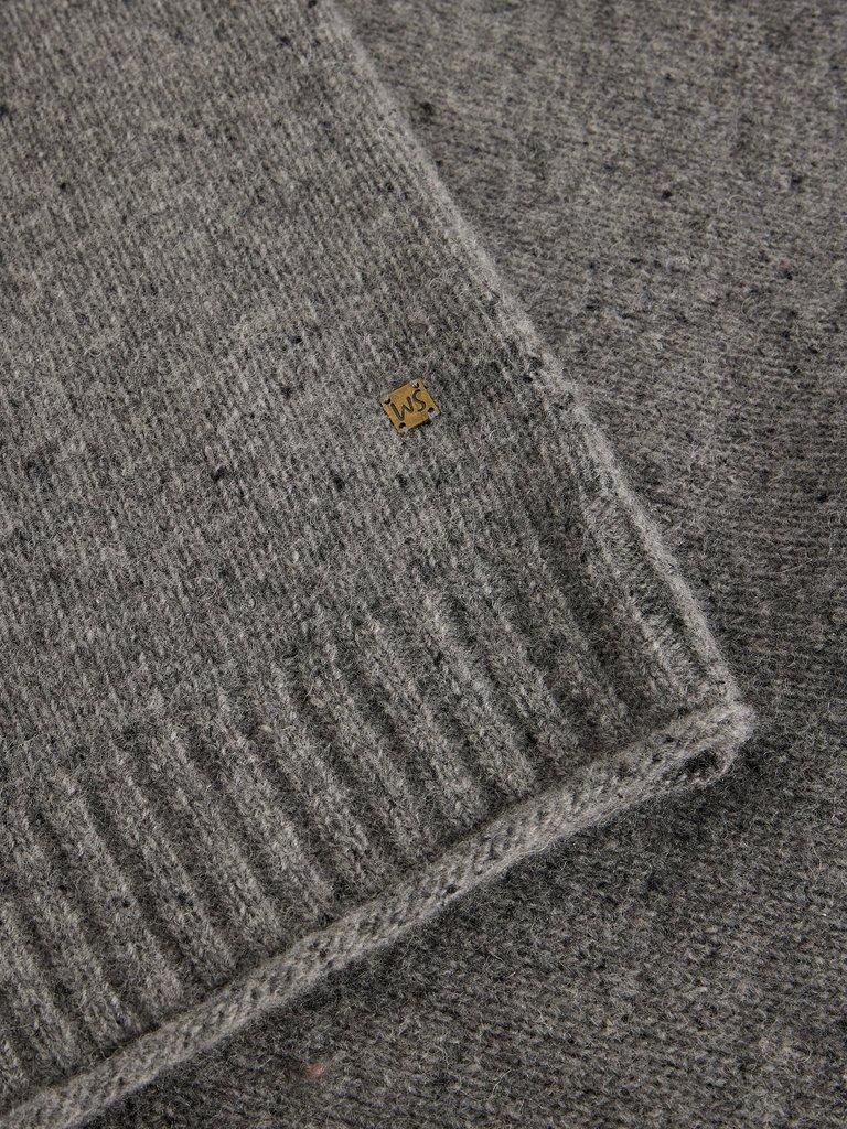 Berkley Crew Neck in DK GREY - FLAT DETAIL