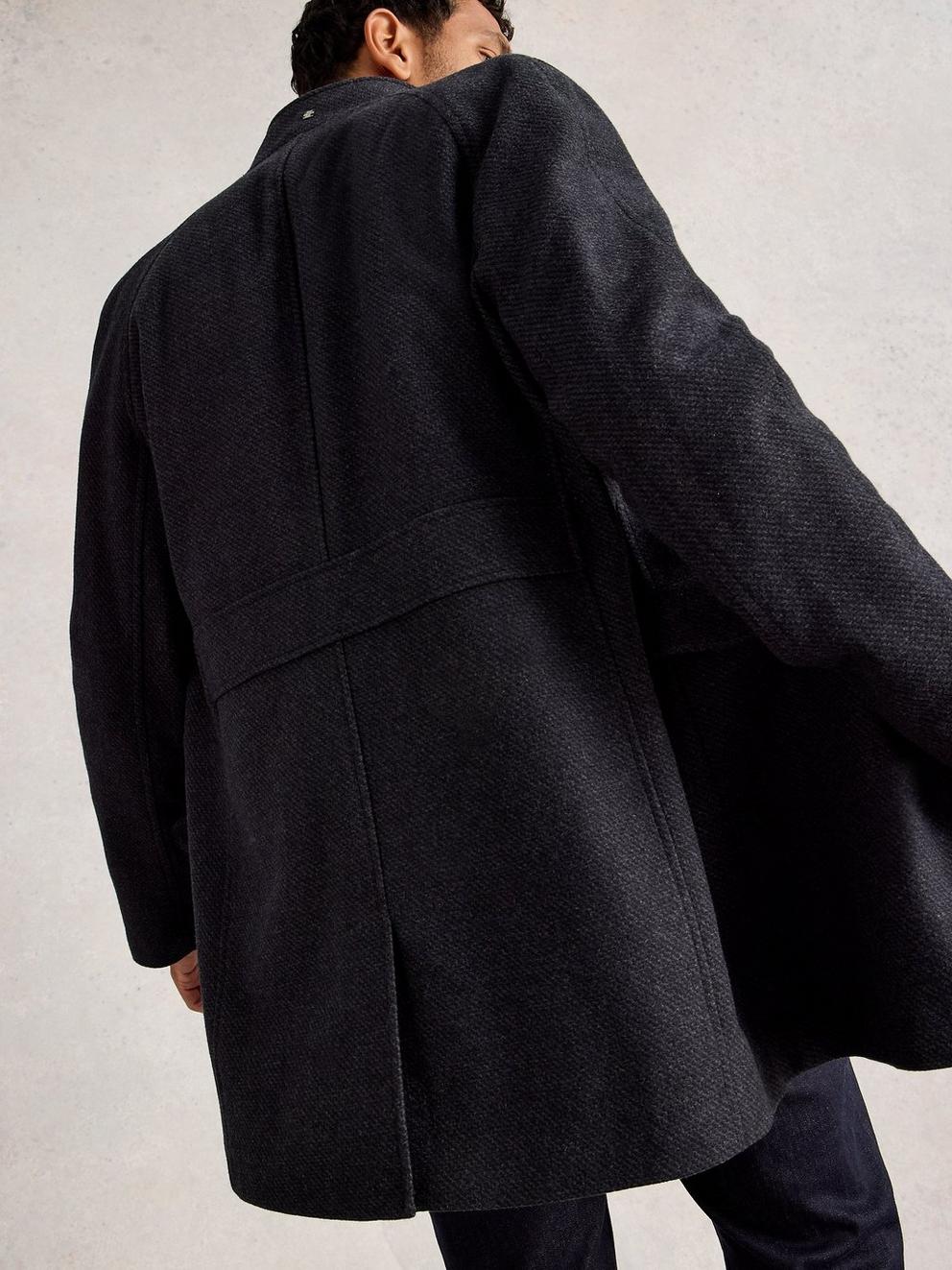 Wool Funnel in CHARC GREY - MODEL BACK