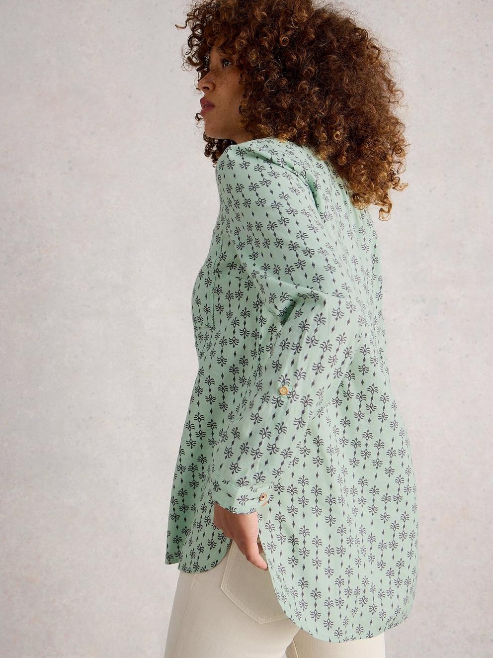 Sophie Longline Shirt in GREEN PR - MODEL BACK