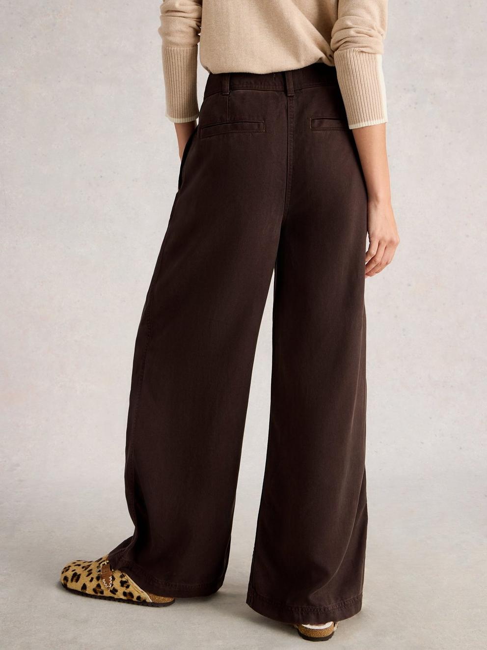 Sasha Wide Leg Full Length Trouser in DK BROWN - MODEL BACK