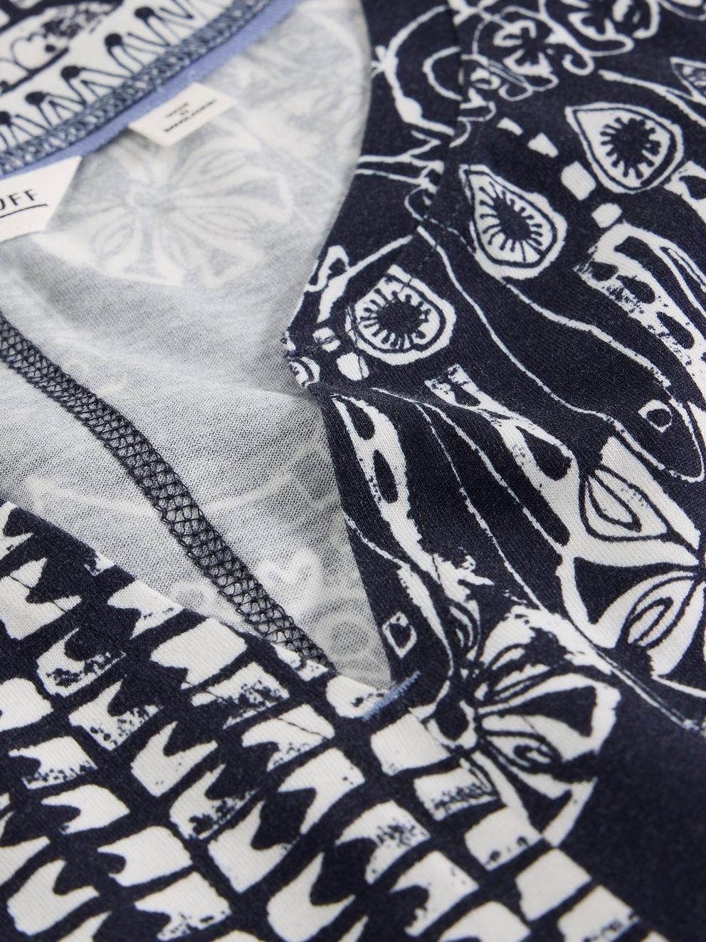 NELLY TEE NOTCH NECK in NAVY PR - FLAT DETAIL