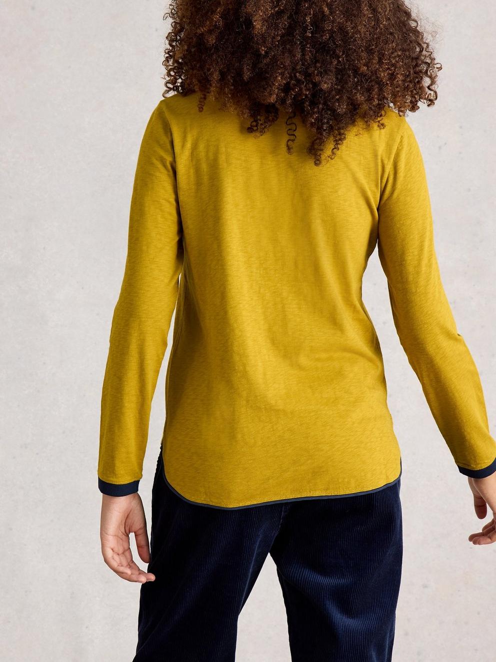 CLARA CREW NECK LONG SLEEVE TEE in MID CHART - MODEL BACK