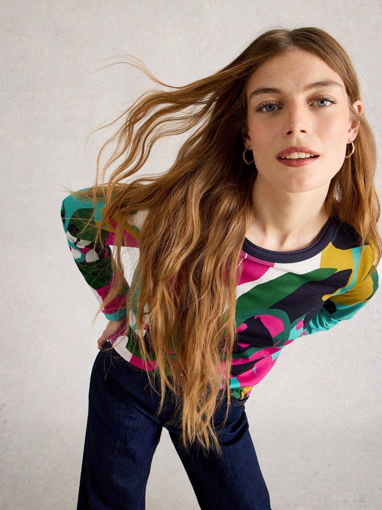 CLARA CREW NECK LONG SLEEVE TEE in PINK MLT - LIFESTYLE
